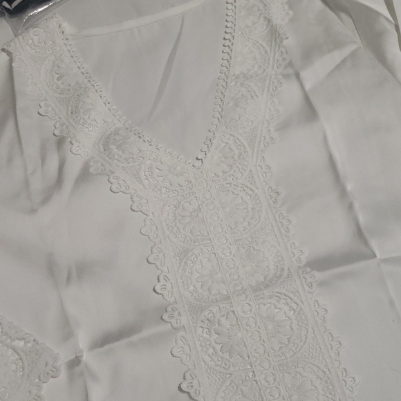 1 S left💌New boutique lace applique top - Picture 9 of 11